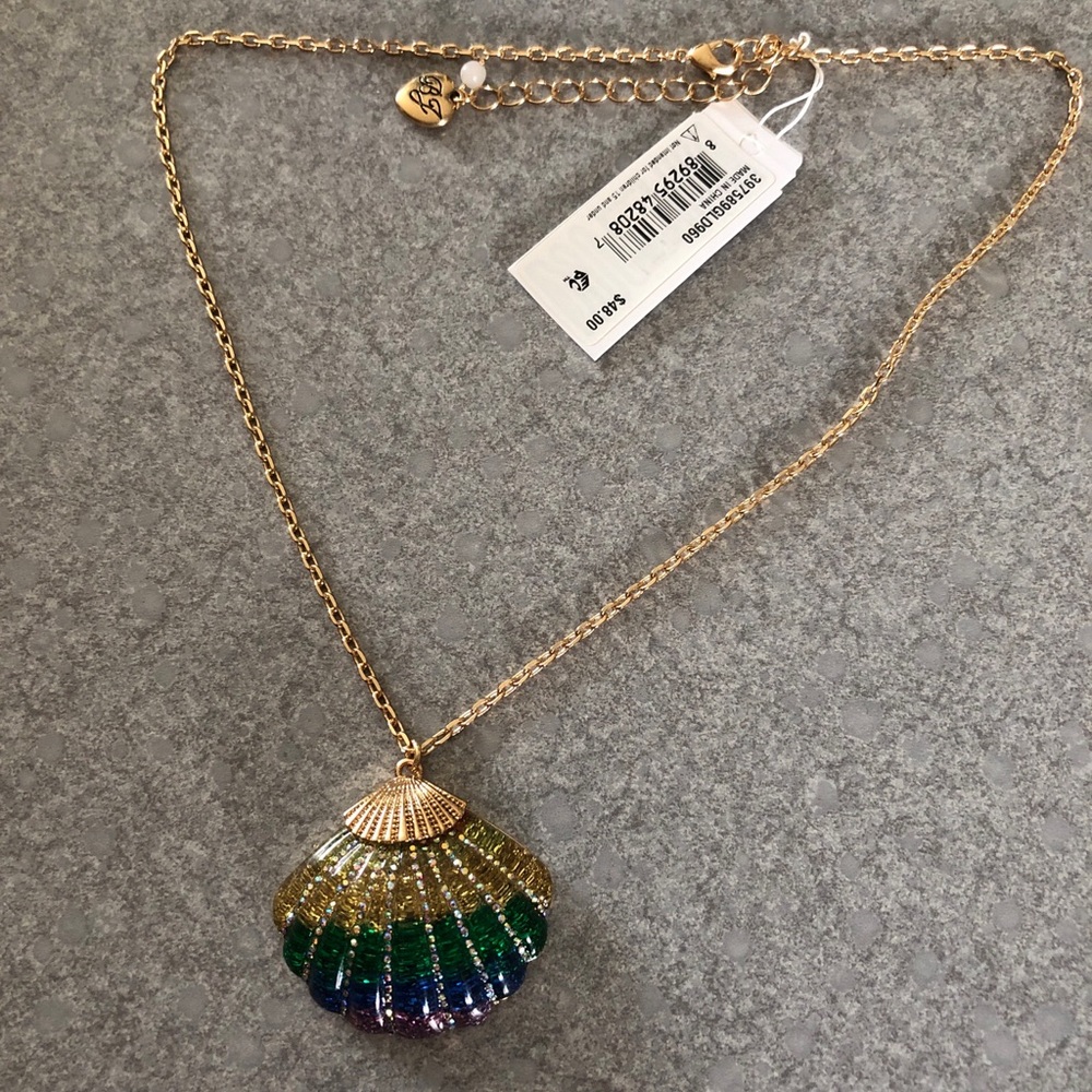 Betsey Johnson Gold Tone Resin Rainbow Seashell Pendant Necklace Glitter Accent